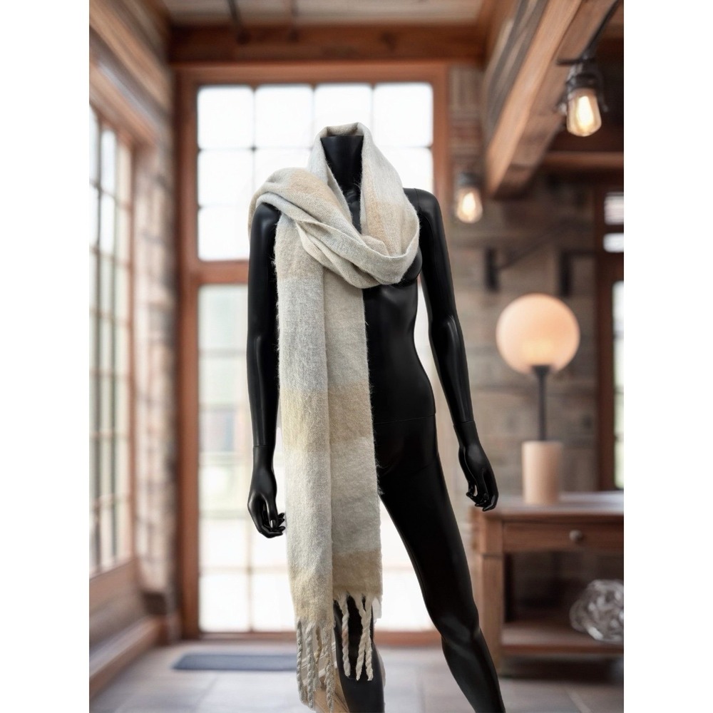 Old Navy NWT Extra Long Oversized Plaid Fringe Scarf‎ Beige Cream 88" One Size